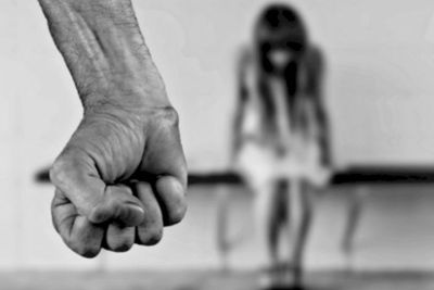 Viral Eks Petinggi Dompet Digital Siksa Anak, Bikin Gatel Para Seleb