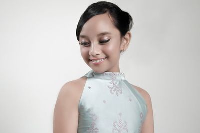 Sambut Hari Ibu, Abelle Comeback dengan Terima Kasihku Bunda , Melow Banget!