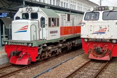 Berencana Liburan Nataru? Traveler Wajib Tahu Nih Syarat Terbaru Naik Kereta Api!