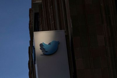 Tak Cuma Biru, Twitter Rilis Centang Emas dan Abu-abu, Apa Maksudnya?