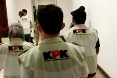 KPK Amankan Uang Rp 1 Miliar Usai Geledah Gedung DPRD Jawa Timur