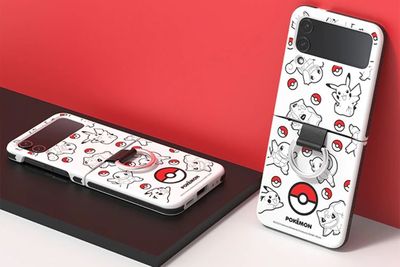 Samsung Rilis Casing Bertemakan Pokemon dan Star Wars untuk Galaxy Z Flip 4