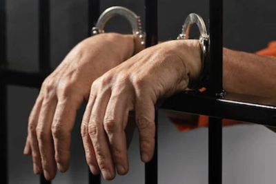 Coba Cairkan Cek Curian di Bank Jaksel, Dua Maling Diciduk Polisi