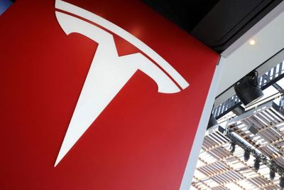 Badai PHK Massal Siap Hantam Tesla di Tahun 2023