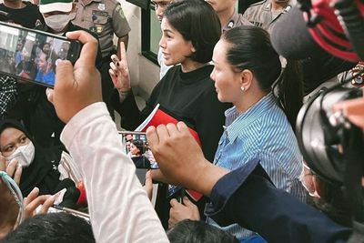 Fitri Salhuteru Kecewa Nikita Mirzani Sulit Berobat: Gunakan Hati Nurani!