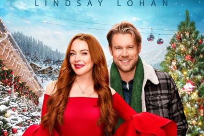 Trending di Netflix, Falling for Christmas jadi Film Comeback-nya Lindsay Lohan
