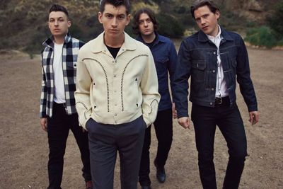 7 Daftar Lagu Arctic Monkeys Lengkap dengan Liriknya