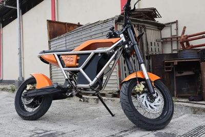 Bangga! Pemuda Purbalingga Buat Motor Listrik Bralink EV1