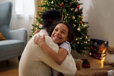 33 Ucapan Selamat Natal untuk Orang Tua, Teman, dan Pacar