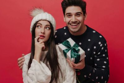 5 Rekomendasi OOTD Natal Casual dan Simple untuk Kamu!