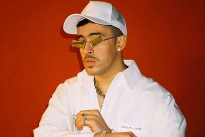 Bad Bunny Rilis Lagu Terbaru Berjudul Gato de Noche, Kolaborasi Sesama Rapper
