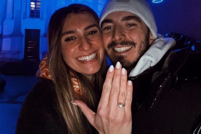 Francesco Bagnaia Lamar Kekasihnya di Malam Natal: yang Jomblo Jangan Baper Ya!