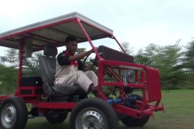 Salut! Pelajar SMK di Jombang Buat Mobil Listrik Bertenaga Surya