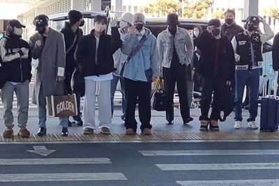 SEVENTEEN Sudah Tiba di Jakarta untuk BE THE SUN, Penggemar: Welcome Back!