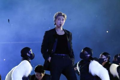 Daebak! RM BTS Jadi Solois Korea Pertama dalam Sejarah yang Masuk Top 3 Billboard 200