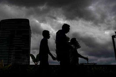 Simak Ya! BMKG Prakirakan Hujan Sangat Lebat di Jawa dan Bali saat Tahun Baru