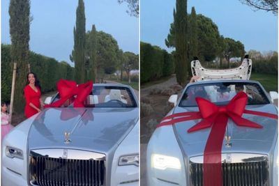 Gagal Angkat Trofi Piala Dunia, Ronaldo Dapat Kado Natal Mobil Rolls Royce Rp11 Miliar