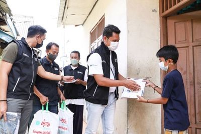 BRI Salurkan Paket Sembako dan Santunan di Regional Office Seluruh Indonesia