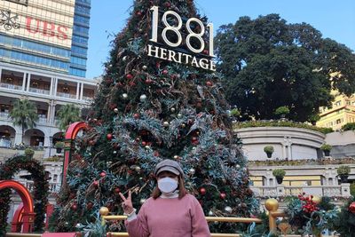Curhat WNI Antre Berjam-jam demi Foto di Dekorasi Natal Heritage 1881: Kaya Antre Sembako