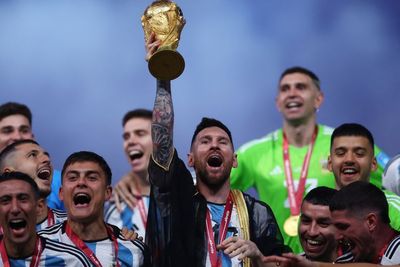 Salah Bikin Tato, Begini Ide Jenius Fans Argentina untuk Memperbaikinya