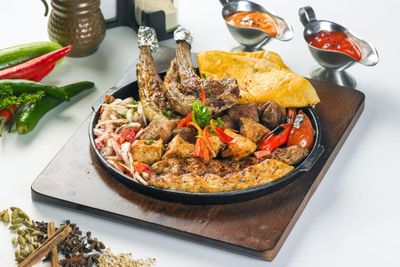 Rekomendasi Restoran Hidangan Timur Tengah Nuansa Homey, Nikmat dan Nyaman!