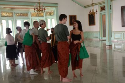 Wow! Ribuan Wisatawan Padati Keraton Kasunanan Surakarta dan Mangkunegaran