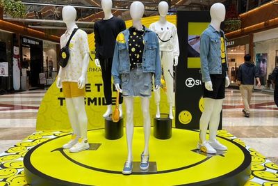 Rekomendasi OOTD Stylish Kekinian ala Gen Z dengan Koleksi Lucu Ini