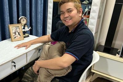 Indra Bekti Setengah Sadar di Ruang ICU Pasca Operasi: Masih Pakai Selang