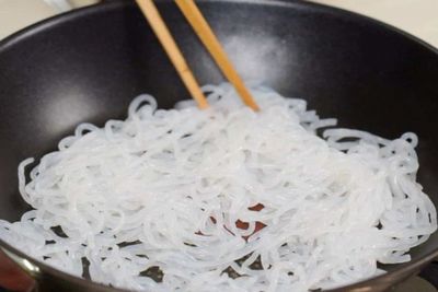 Resep Mie Goreng Shirataki Mudah dan Sederhana, Nikmatnya Sama!