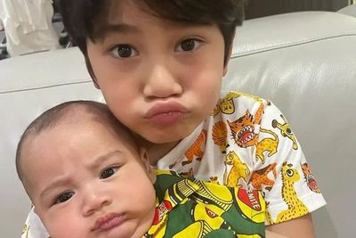 Rafathar Gak Tau Cara Makan Jagung Bakar Bikin Ngakak: Mau Heran tapi Anak Sultan