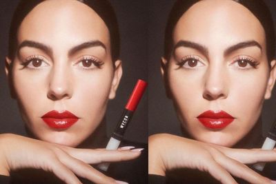 Pakai Lipstik Merah Merona, Georgina Rodriguez Berasa Kayak Diva
