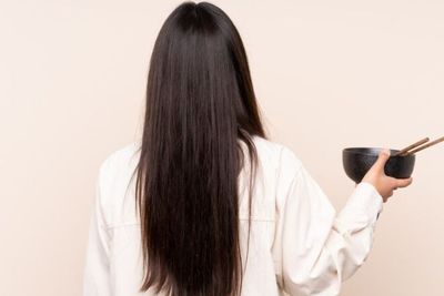 8 Cara Merawat Rambut agar Tetap Lurus, Sehat, dan Halus Setelah Smoothing