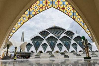 Pembangunan Masjid Raya Al Jabbar Pakai APBD Dikritik Netizen, Ridwan Kamil Beri Respon