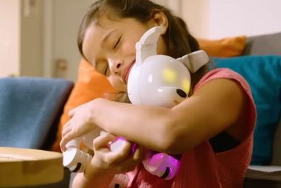 Dog-E: Robot Anjing yang Imut dan Lucu, Cocok Banget Jadi Teman Main Si Kecil!