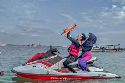 Dihujat Soal Ajak Anak Naik Jetski Tanpa Pelampung, Ini 4 Potret Liburan Ria Ricis di Laut