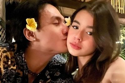 Intip Gaya Super Seksi Maria Theodore Dinner Bareng Jefri Nichol, Netizen: Pantes Betah