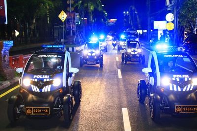 Imut Banget Mobil Patroli Polisi Milik Ditlantas Polda DIY Berkeliaran di Jalanan