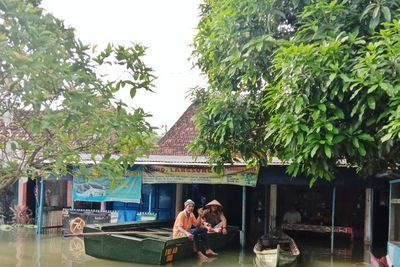 Di Sini Banjir Jadi Ajang Quality Time, Begini Keseruannya