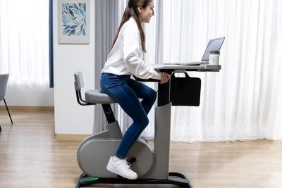 Acer eKinekt BD3, Fitness Bike yang Bisa Nge-charge Gadget: Cocok Buat yang Males Olahraga