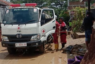 Kondisi Terkini Usai Banjir Bandang di Meteseh Semarang: Sisakan Lumpur Tebal