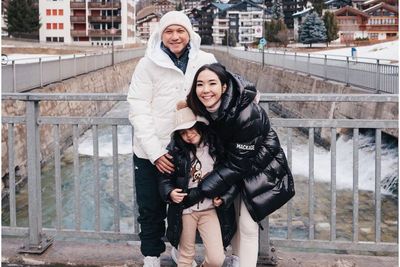 Potret Gading Marten dan Gisel Liburan di Swiss, Netizen Masih Baper Ngarep Muzijat Rujuk