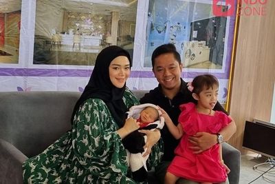 Sheza Idris Melahirkan Anak Kedua Laki-laki: Bawa Kebahagiaan Baru di Keluarga