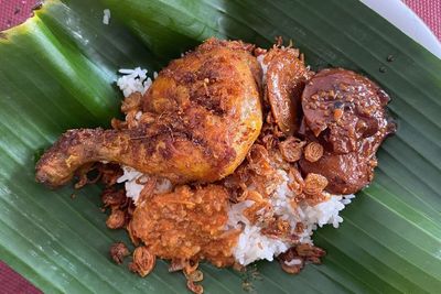 Jualan Menu Irjen Sambo , Bikin Warung Nasi Uduk Ini Terkenal Sampai Nex Carlos Penasaran