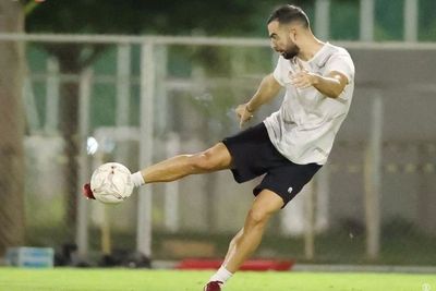 Pose Jordi Amat di Stadion My Dinh Disorot, Netizen: Oh Itu Rumput, Kirain Keset Welcome!