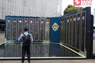 Selain Dukungan, Banyak Kalimat Hujatan di Area Tanda Tangan M4 World Championship