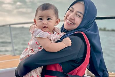Dihujat Gak Peduli Anak demi Konten Bawa Moana Naik Jet Ski, Ini Tanggapan Ria Ricis!