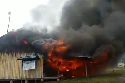 Video KKB Bakar SMKN Oksibil Pegunungan Bintang Papua