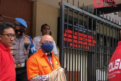 Respons Teddy Minahasa Usai Dilimpahkan ke Kejati Terkait Kasus Dugaan Simpan Sabu 5 Kg