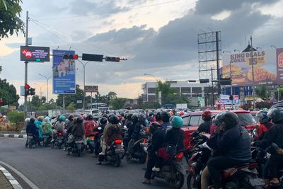 Viral di Sosmed! Ini Lampu Merah Terlama di Indonesia, Nunggunya Bisa Sambil Drakoran