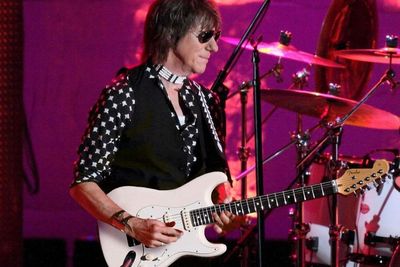 4 Fakta Meninggalnya Jeff Beck, Gitaris Legendaris yang Bikin Dunia Rock Berduka